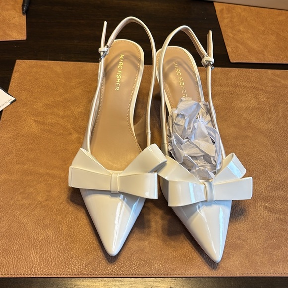 Marc Fisher Allon Slingback Heels - Picture 6 of 7